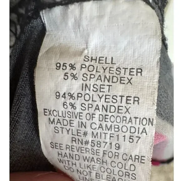 Geometric Print Blouse - Size L - Picture 5 of 5